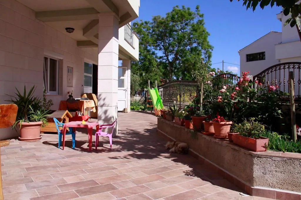 Denis Rooms And Apartments Bibinje