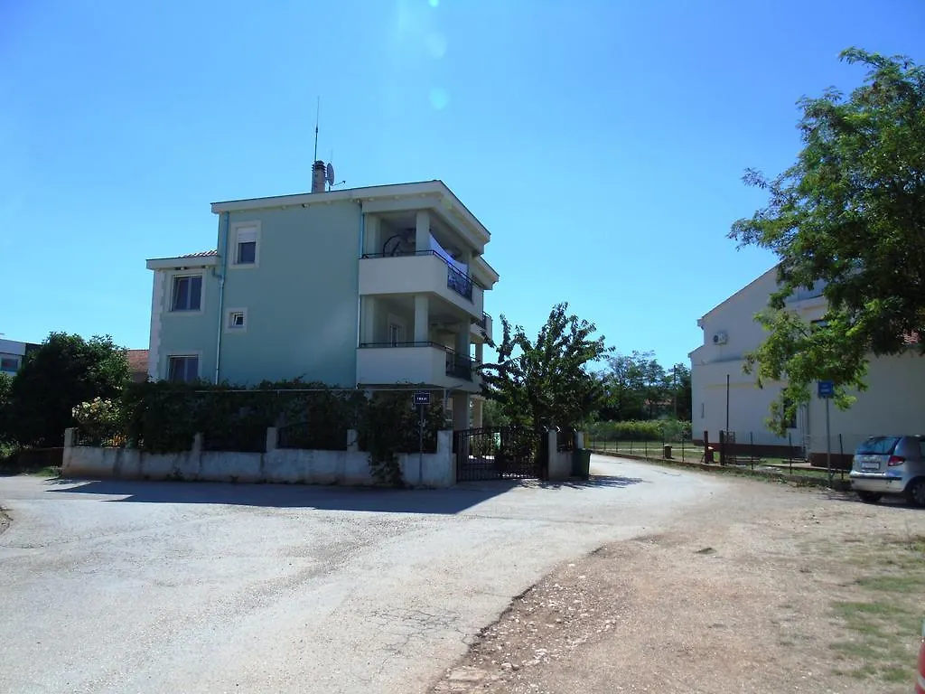Guest house Denis Rooms And Apartments Bibinje