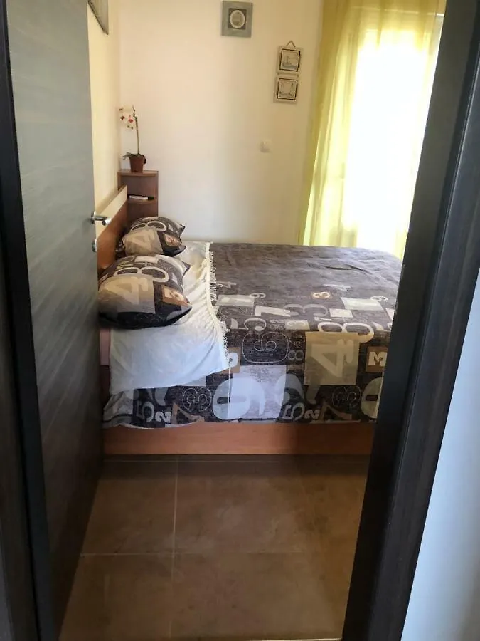 Denis Rooms And Apartments Bibinje Guest house