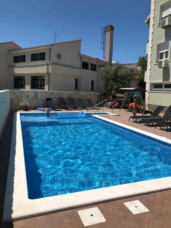 Denis Rooms And Apartments Bibinje 3*,